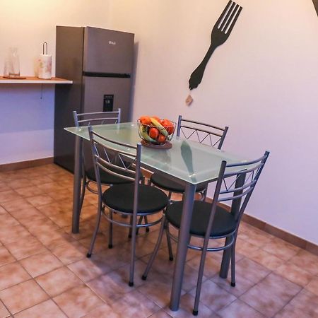 Le Saint-Cyr, Centre-Ville, Cosy, Spacieux อิสซูเดิง ภายนอก รูปภาพ